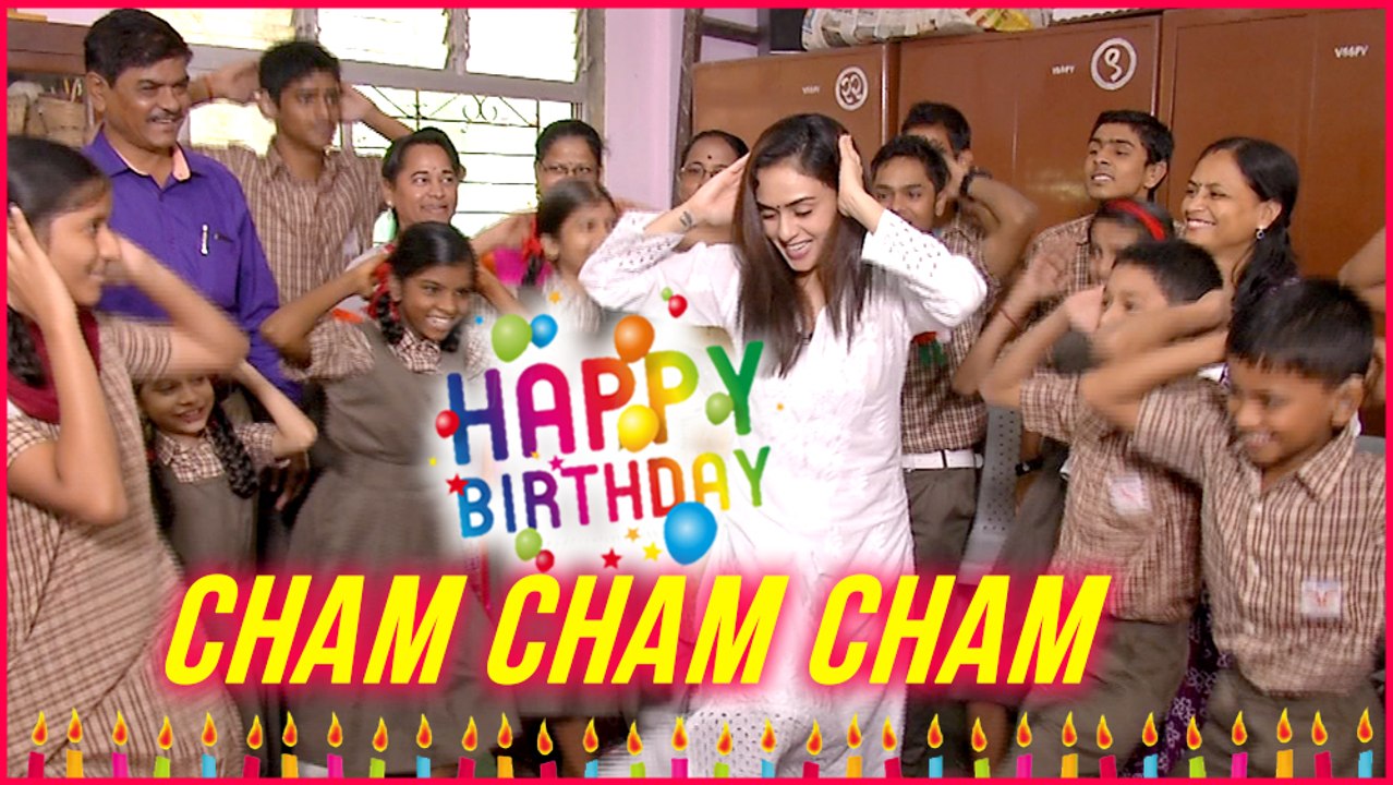 Amruta Khanvilkar's Birthday Celebration 2017 |...
