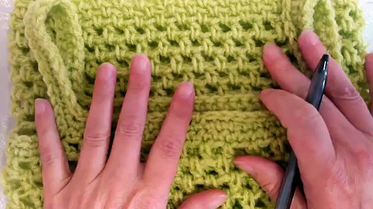 How to crochet my petite baby string vest tutor...