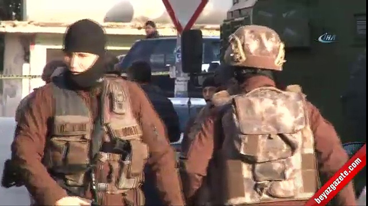 Cezaevi firarisi ailesini rehin aldı