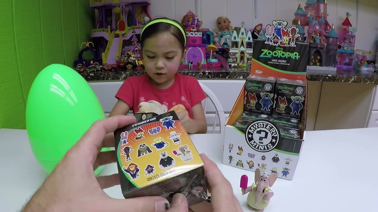 DISNEY ZOOTOPIA SURPRISE TOYS Big Egg Surprise Opening Kinder Eggs & Choco Treasure ToysReview