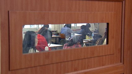 8시 10분 입실 마감...수험표는 고사장서 재발급 가능 / YTN