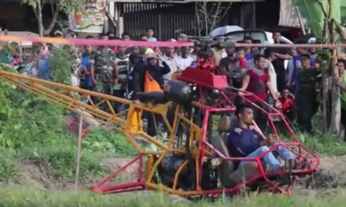 Keren! Pemuda Ini Ciptakan Helikopter dengan Mesin Mobil
