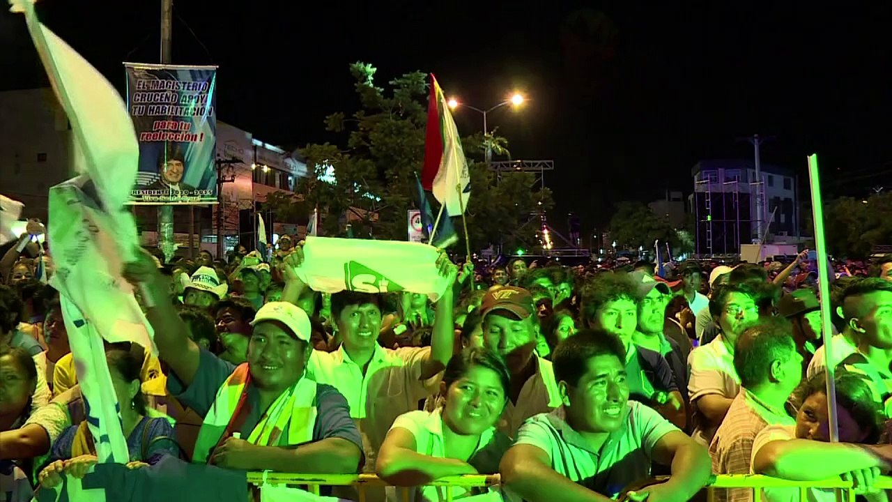 Bolivianos piden que Evo Morales pueda presentarse a reelección