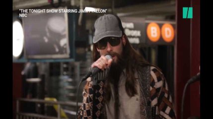 Les Maroon 5 s'invitent "incognito" dans le métro new-yorkais avec Jimmy Fallon