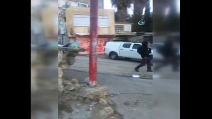 İsrail Filistinli 2 ailenin evini yıktı