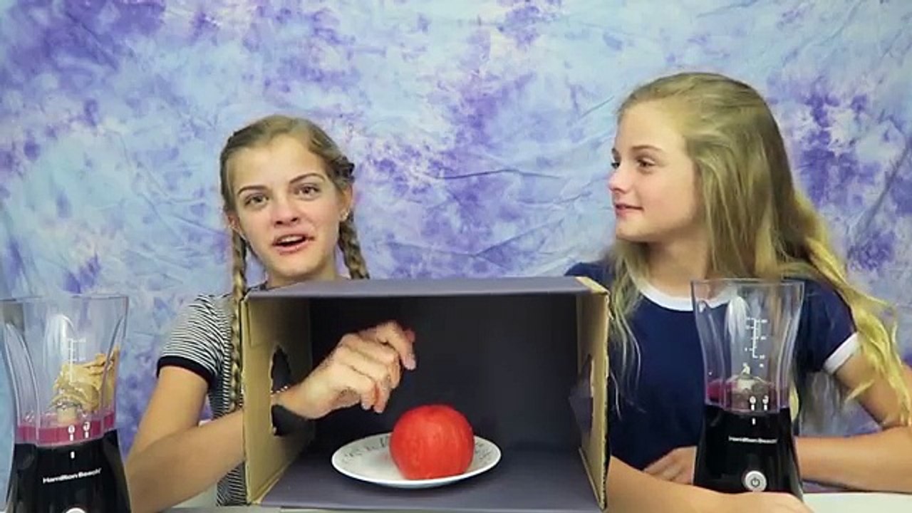 Smoothie Challenge ~ Halloween Edition ~ Jacy and Kacy