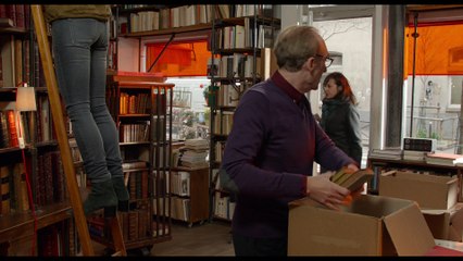 Bande-annonce de "Garde alternée" : Valérie Bonneton... complètement nue !