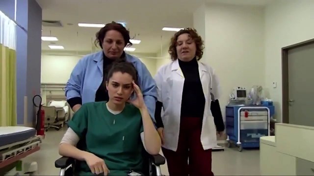 Sen De Gitme 4.Bölüm - Kerem Aslı’yı Motive Ediyor!