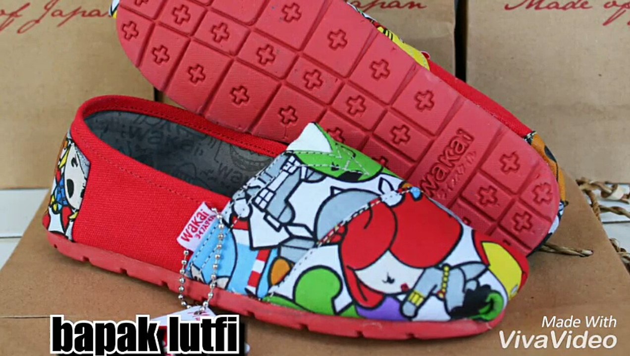 promo besar!!! whatsapp +62-896-8639-1449 (Tri) jual grosir sepatu pria dan wanita dengan harga murah