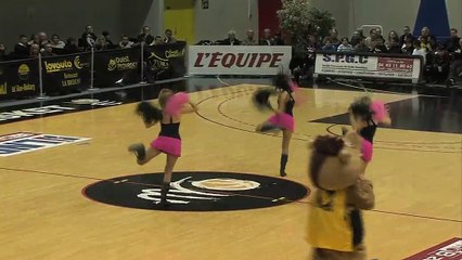 Les danseuses de Ouest Provence Basket ont la forme !