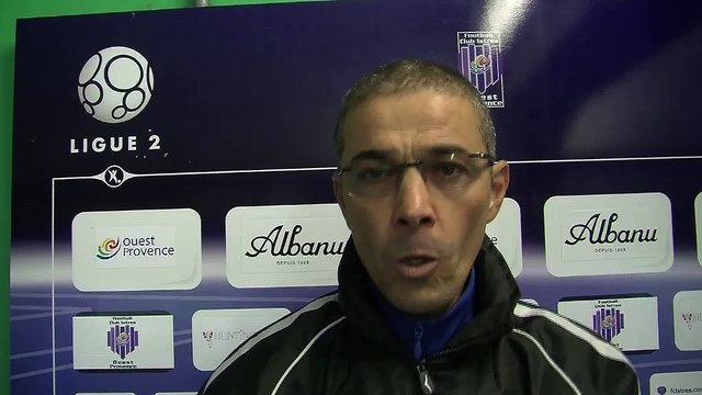 Un entraîneur heureux Marc Benchénafi dans les vestiaires de Parsemain