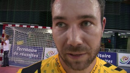 Laurent Busselier le capitaine de Chambéry et formé à Martigues, tire son chapeau à Istres.