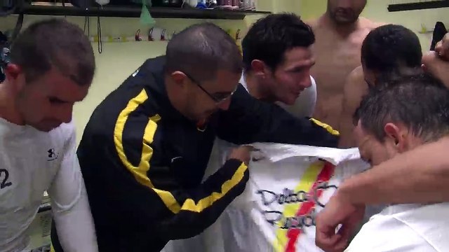 La joie des sang et or après la victoire face à Ardziv dans vestiaires de Turcan