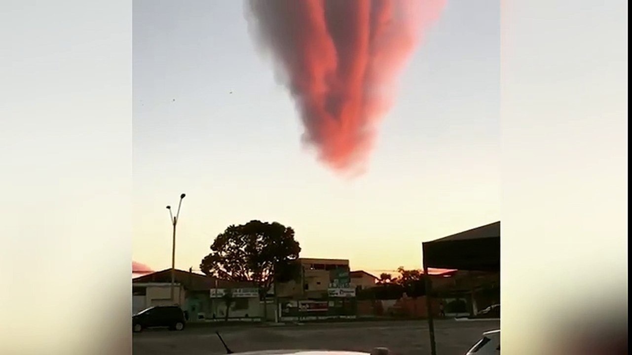 Apocalyptic Cloud Baffles Brazil Town