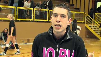 Sur le banc de touche avec Félix ANdré l'entraîneur-adjoint d'IOPV