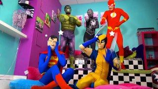 Five Little Superheroes Jumping on the Bed: Spiderman, Superman, Hulk, Ironman | Nursery Rhymes