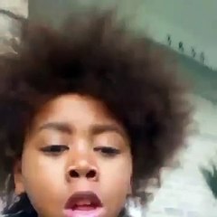 Mr Postman Vine-e579nO2lbjo