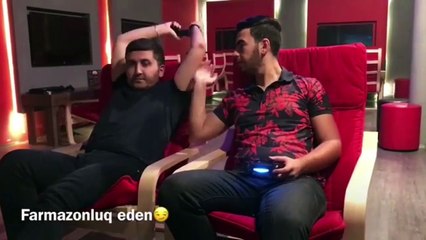 Playstation Oynayan Vaxtı Tipler - Sabir Samiroğlu Vine 2017-QJ3eW_e18t4