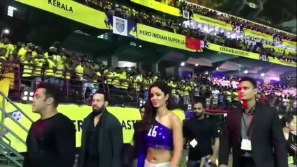 Funny Moments _ Katrina Kaif Copy Salman Khan’s Walking Style