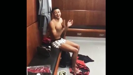 Man United Players Celebrates 4-1 Win Over Newcastle In Dressing Room - Pogba and Lukaku Dancing