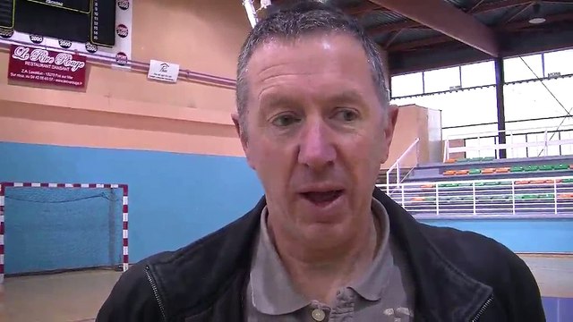 L'entraîneur d'Istres Sport Basket avant le début des play-offs