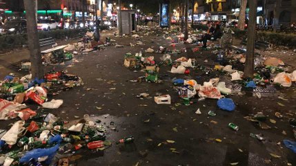 Les supporters du Celtic ont laissé quelques souvenirs aux agents de la voirie à Paris