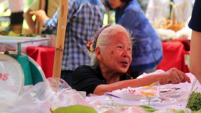 ผลไม้เเสนสุข