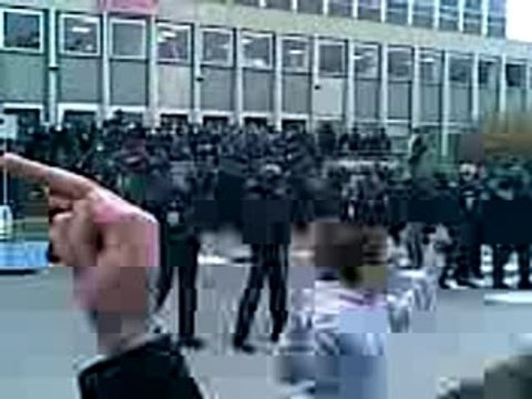 Vidéo blocage fac nanterre, etudiants en colere