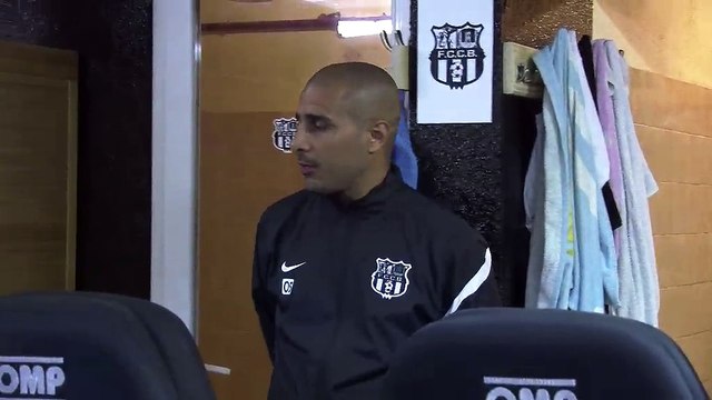 Maritima dans les vestiaires du FC Côte Bleue à la mi-temps