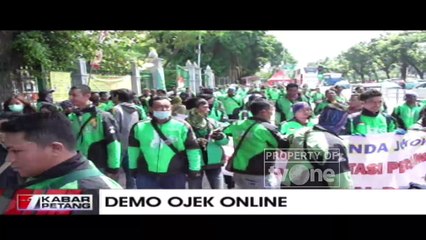 Massa Ojek Online Berdemo di Kawasan Monas
