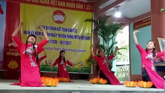 Đêm Nghe Tiếng Đò Đưa Nhớ Bác, Văn Nghệ Đại Đoàn Kết Thôn Lọc Trạch 2