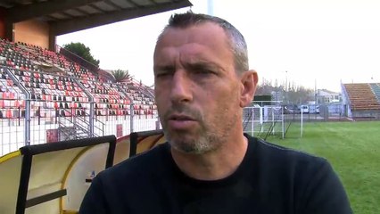 Jean-Luc Vannuchi et l'attaquant sang et or Tony Do Pilar Patrao