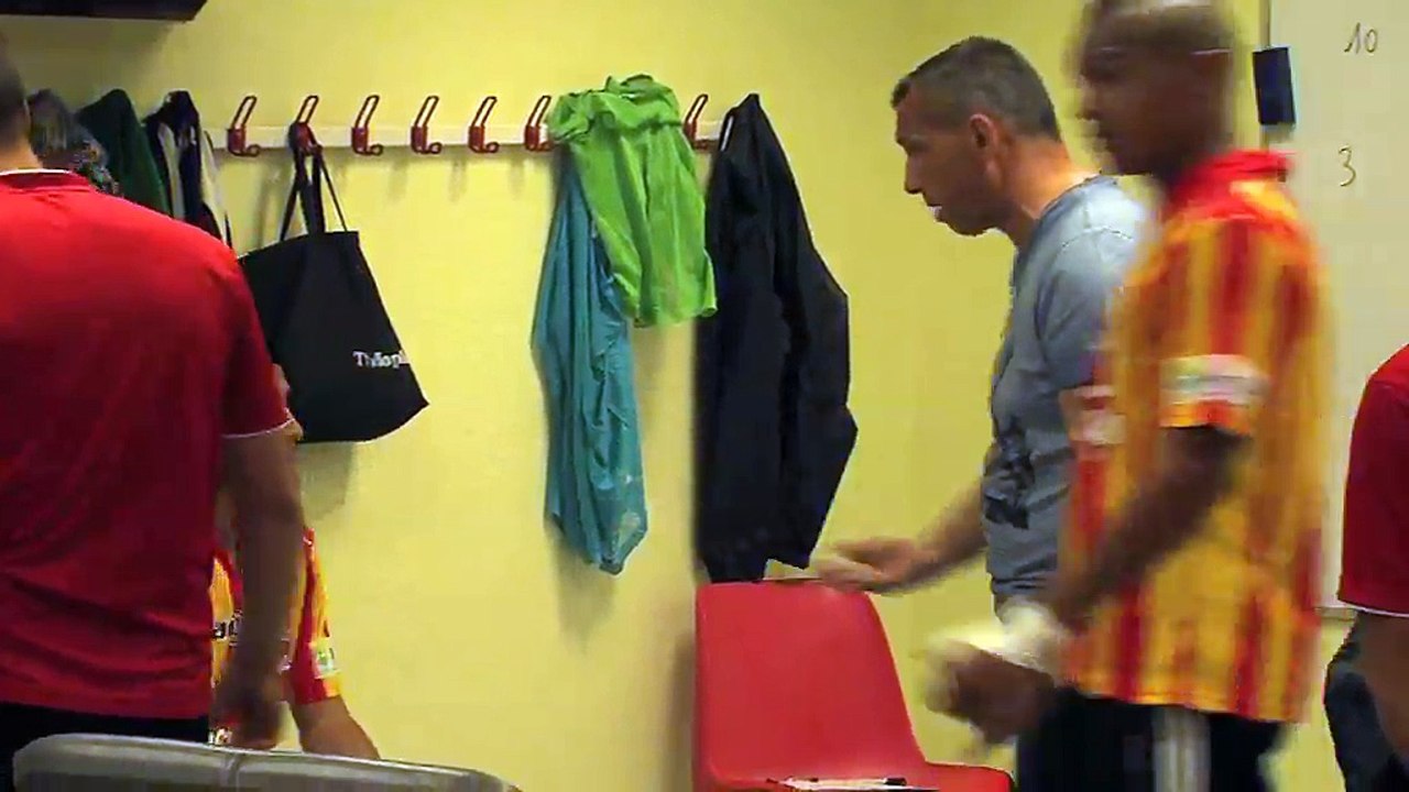 La caméra Maritima a suivi le coach du FCM à la pause de Martigues-Rodez