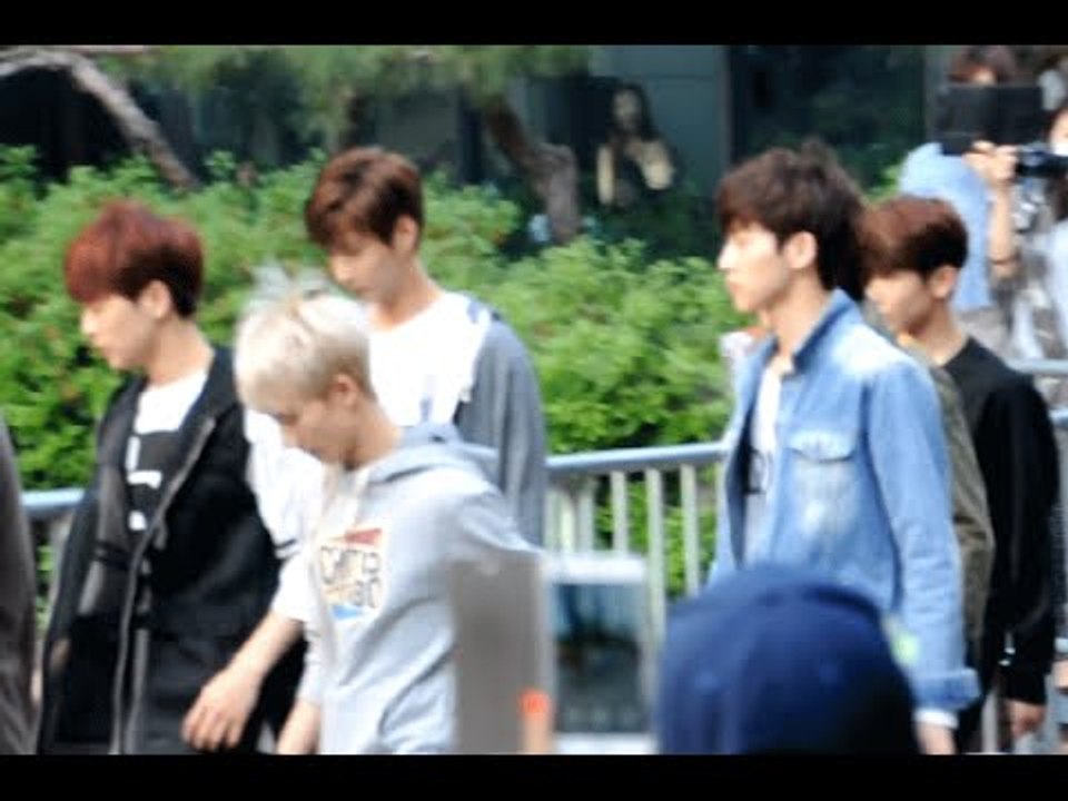 150522 ROMEO arriving at Music Bank @KpopMap