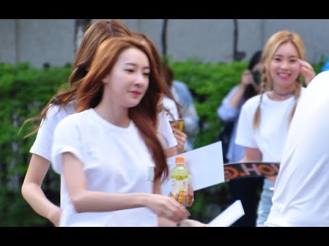 150717 DHOLIC leaving after Music Bank recording @Kpopmap
