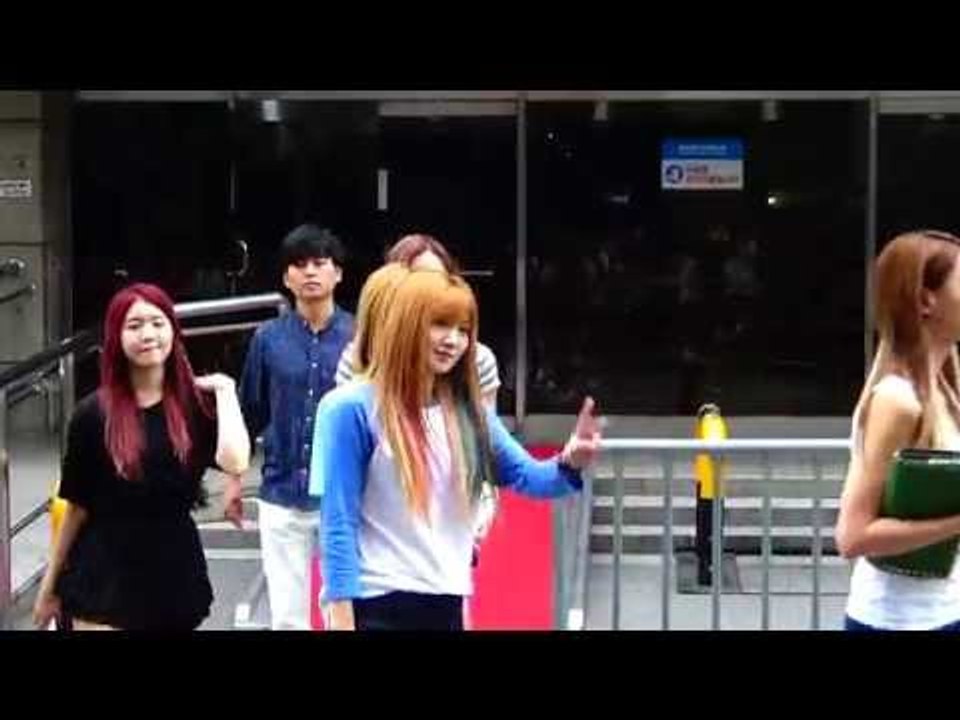150731 Hello Venus leaving after Music Bank recording @Kpopmap