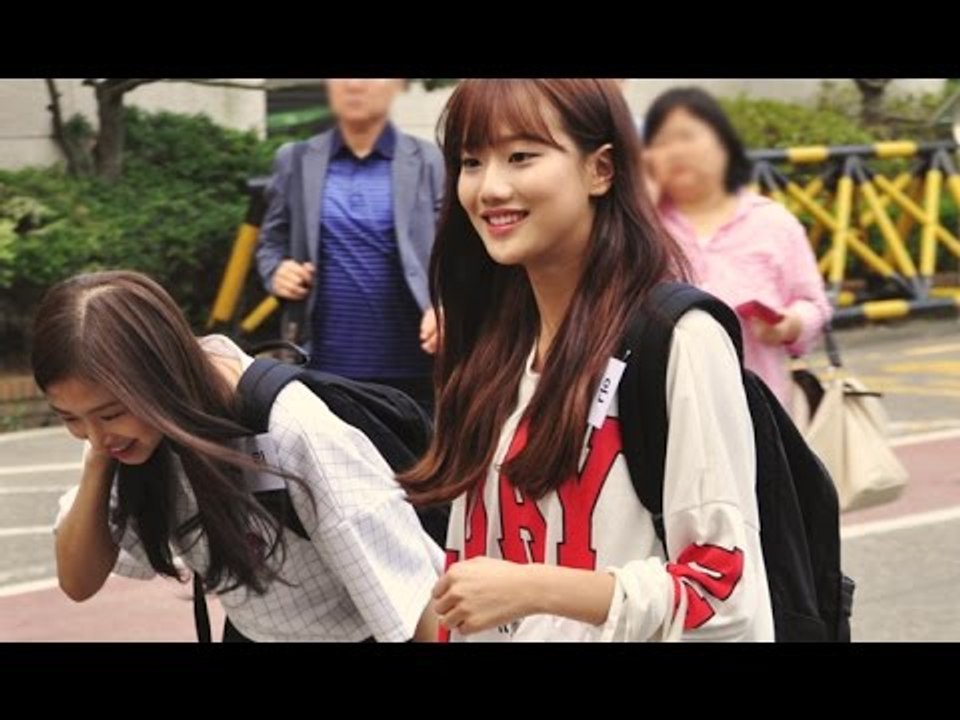 150904 APRIL arriving at Music Bank @Kpopmap