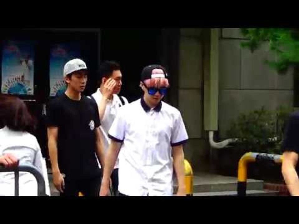 150821 B1A4 arriving at Music Bank @Kpopmap