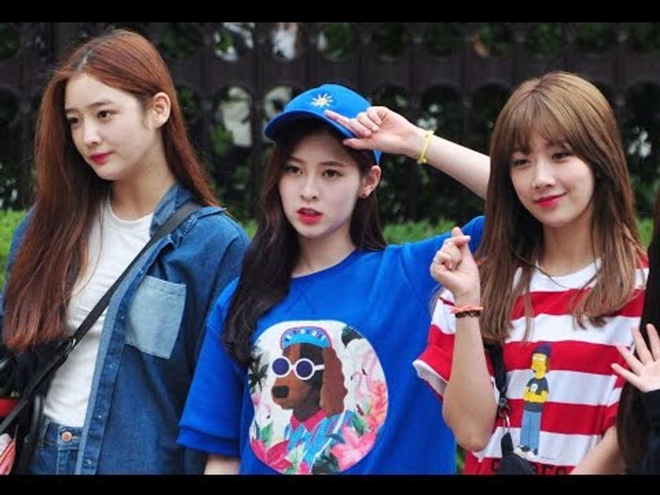 160715 DIA (다이아) arriving at Music Bank @Kpopmap