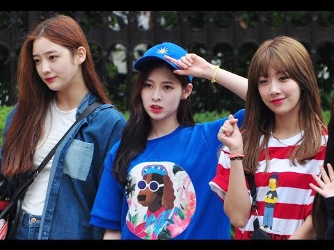 160715 DIA (다이아) arriving at Music Bank @Kpopmap