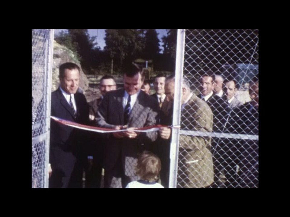 Le Haillan / Partie 1 / 1965 à 1971 - Rénovation de la Mairie et construction du stade