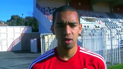 L'avant derby avec les martégaux David Canet et Yanis Youcef et le portier de Marignane Julien Vanni