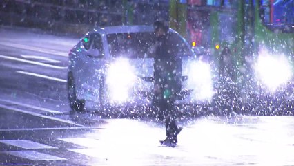 서울 비롯해 중부 서해안·전북 눈 시작 / YTN