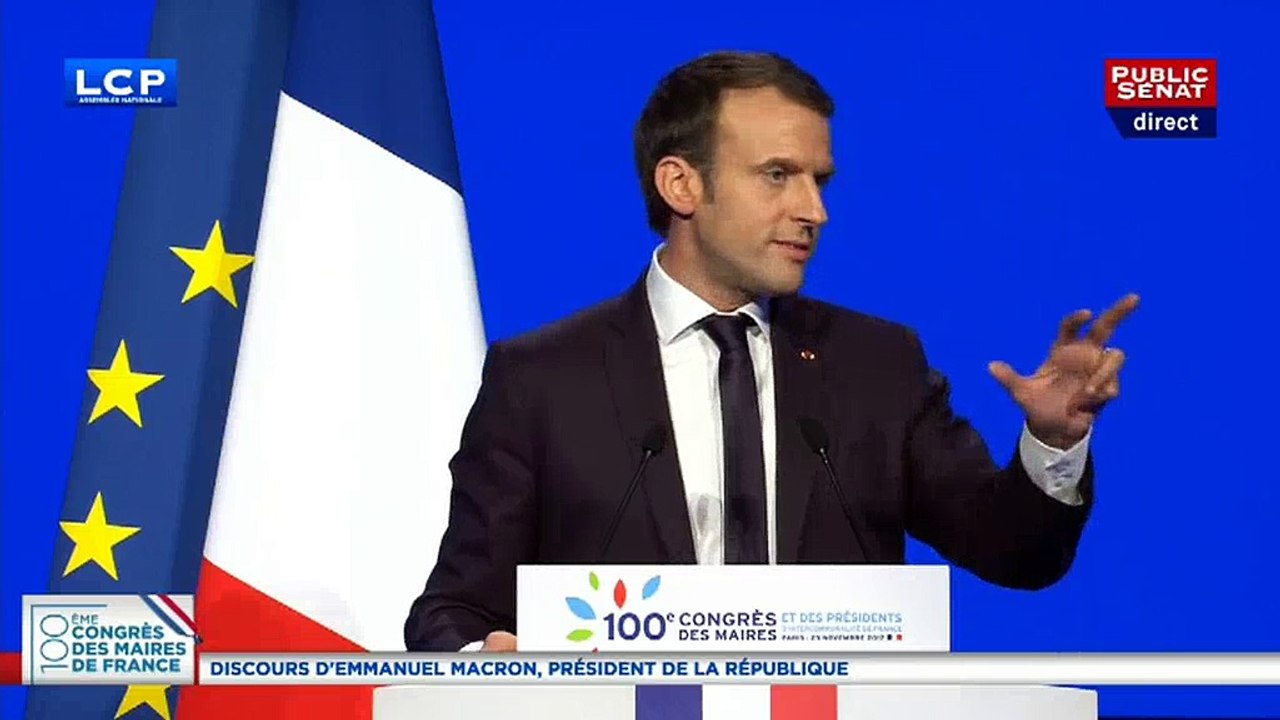 Emmanuel Macron "demande" aux maires de ne pas le siffler
