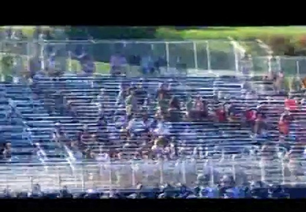 High School Football Player Makes Tenacious Catch