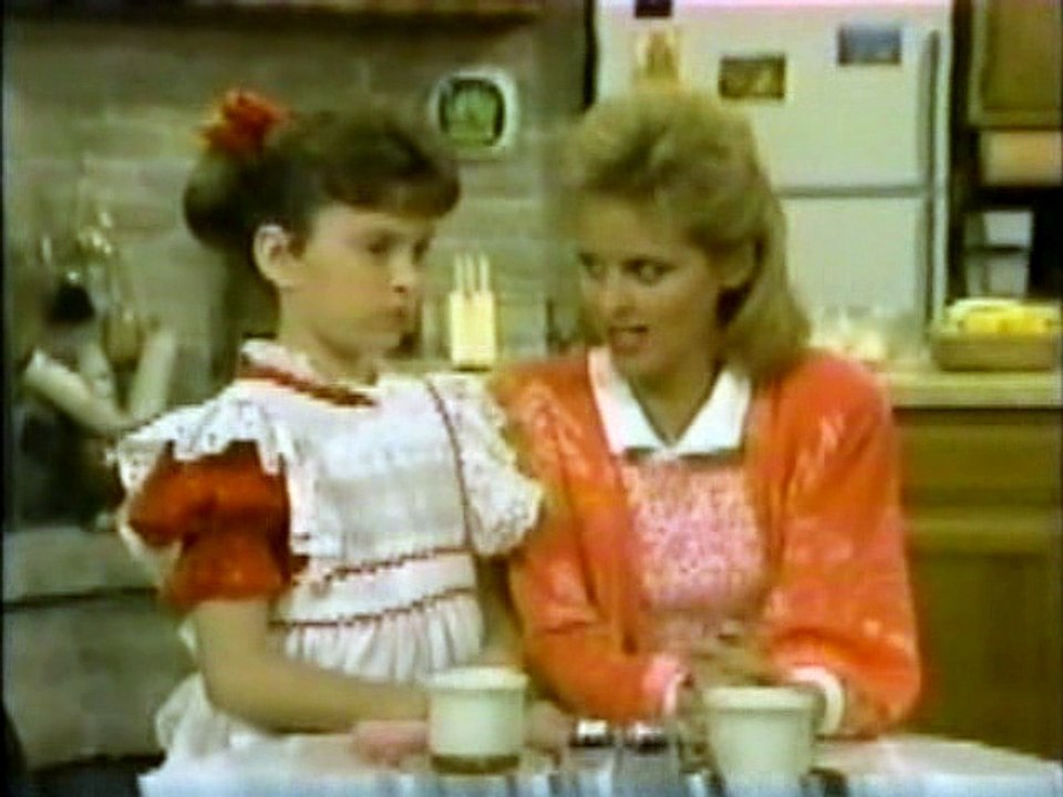 Small Wonder S03E08 Little Miss Shoping Mall