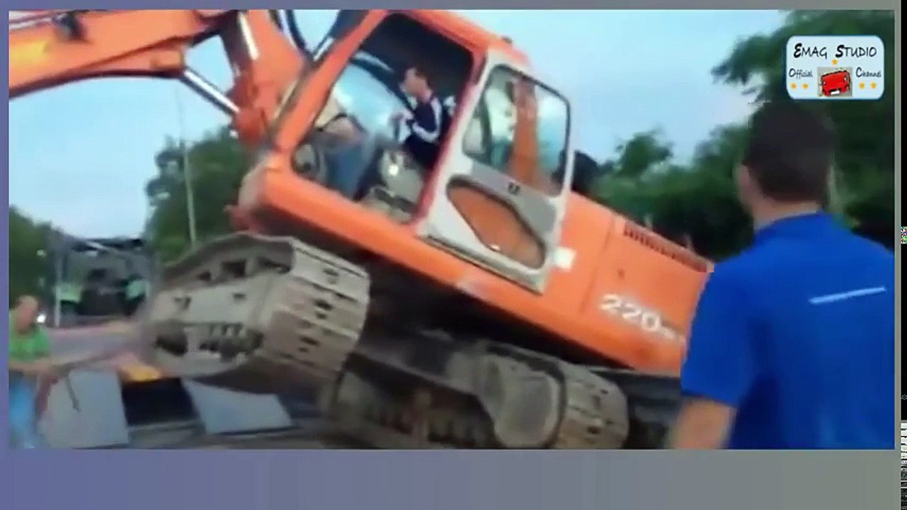 Accidents Compilation 2017 Heavy Equipment Accidents Caught On Tape