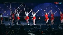 饭拍韩国女团热舞现场, 很受欢迎的一首歌!_高清(00h00m53s-00h00m55s)