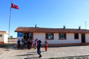 PKK'nın Şehit Ettiği Necmettin Öğretmen, İsminin Yaşatıldığı Okulda Anıldı