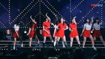 饭拍韩国女团热舞现场, 很受欢迎的一首歌!_高清(00h01m48s-00h01m50s)